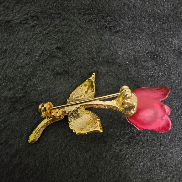 Signed Red Rose Pin - Picture 3 of 6